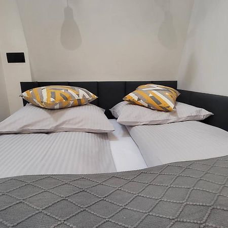 Old Town Apartment, Starowislna Cracovie Extérieur photo